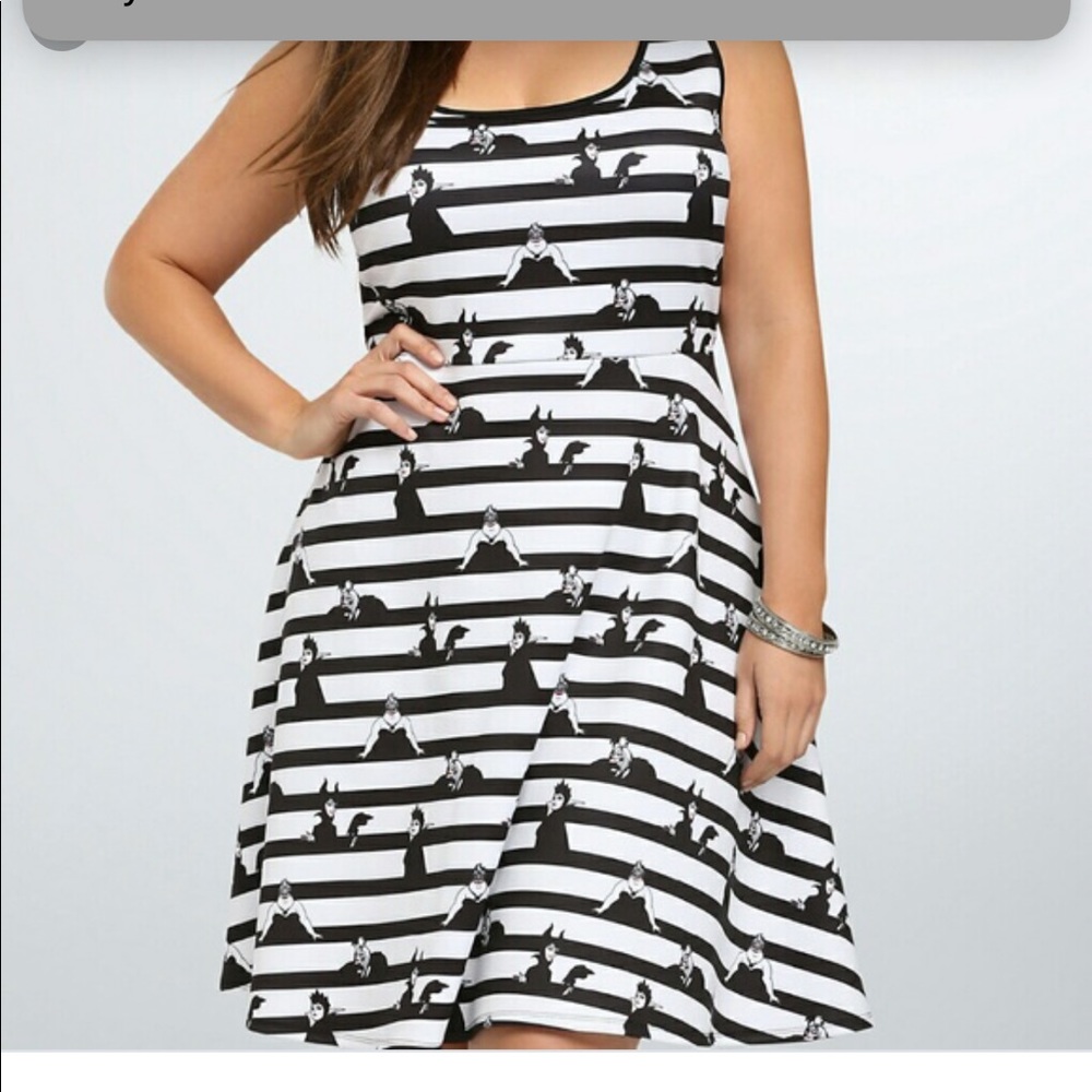 Torrid Disney villain dress. Limited edition.